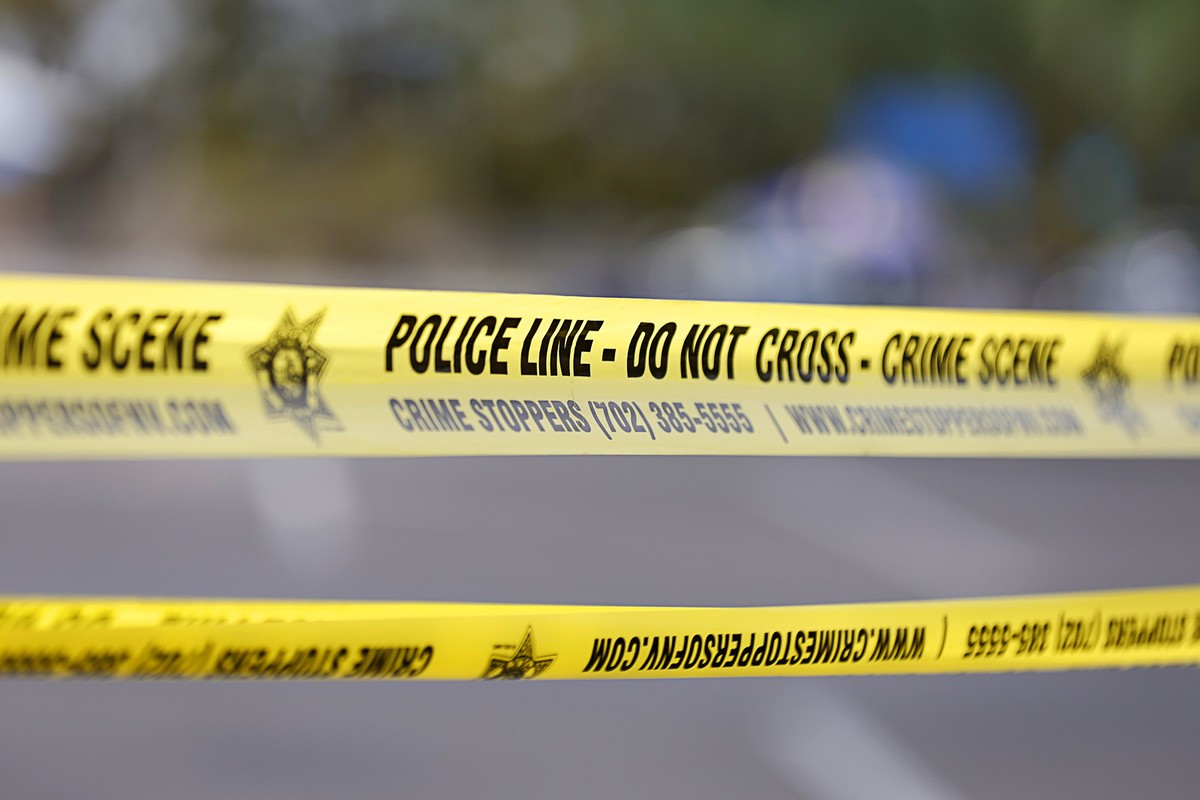 Man fatally shot while trying to stop a robbery, Las Vegas police say